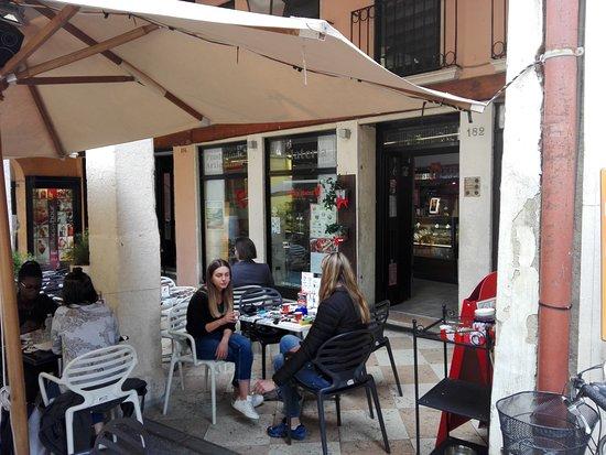 Bar Gelateria Happy Hour